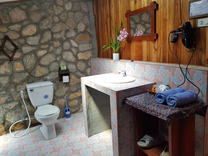 Bathroom 5, Thongbay Guesthouse Luang Prabang, Luang Prabang