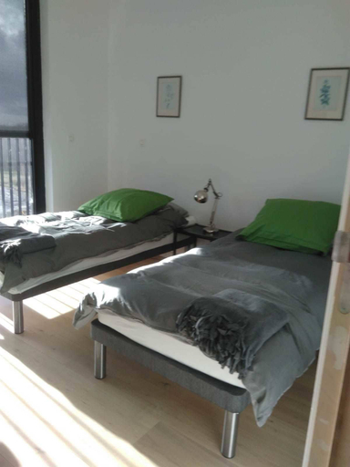 Bedroom, Fully Equipped Sunny Apartment, Antwerpen