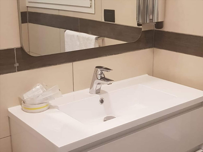 Bathroom 5, TamB&B, Bologna