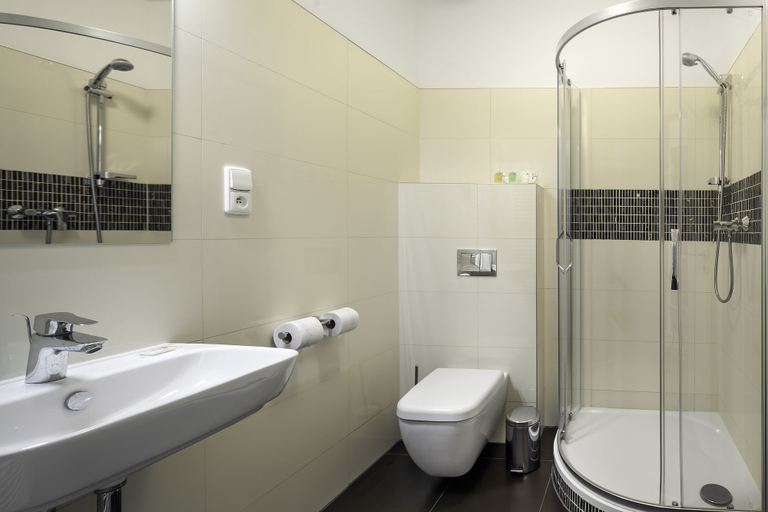 Bathroom 4, Elizabeth Suites, Praha 1