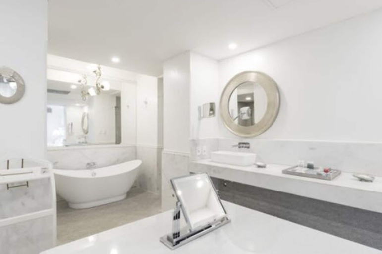 Bathroom 5, La Mision Hotel Boutique, Asunción