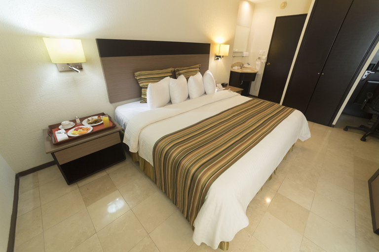 Bedroom 2, Ramada Hola Culiacan, Culiacán