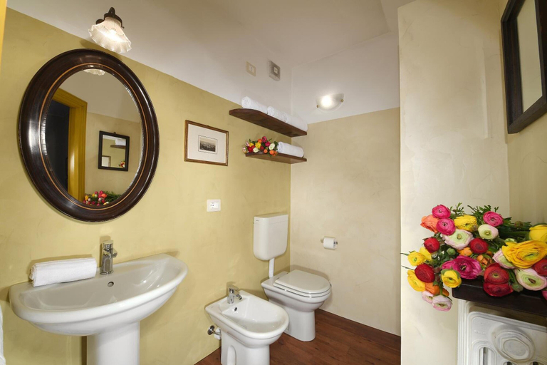Bathroom 3, Agriturismo Il Gioco dell'Oca, Cuneo