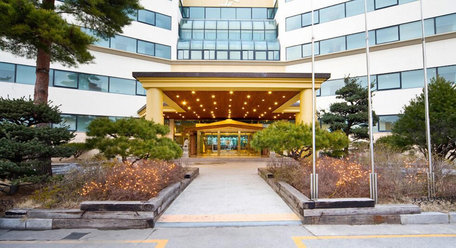 Exterior & Views 2, Benikea San & Bada Jumunjin Resort, Gangneung