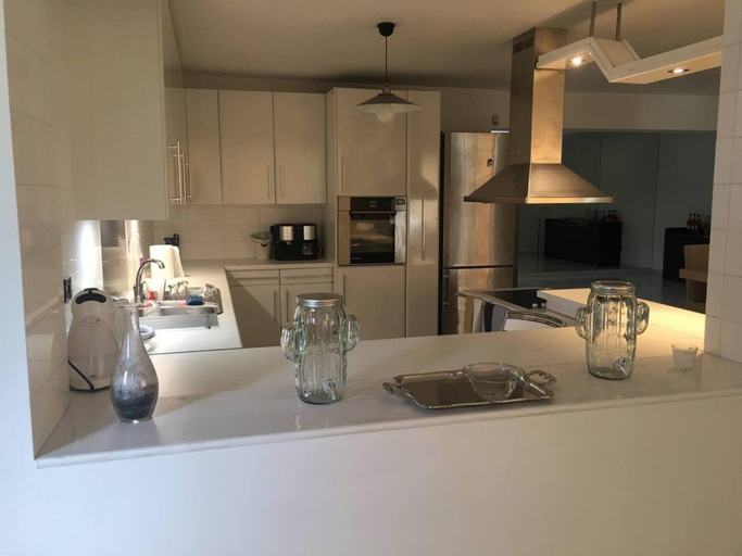 Others 5, Stunning 4-bed Villa in Lagonisi Kalivia Thorikou, Attica