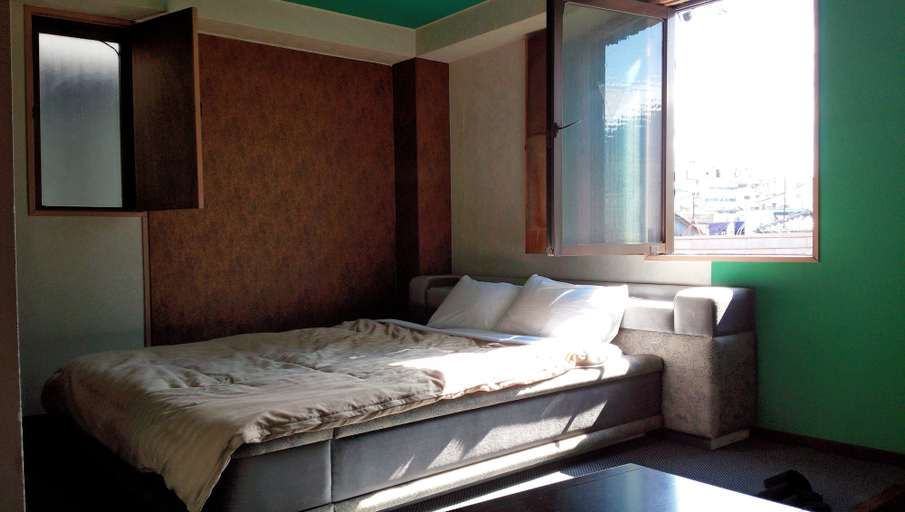Bedroom 3, Hotel Unicorn, Nagano