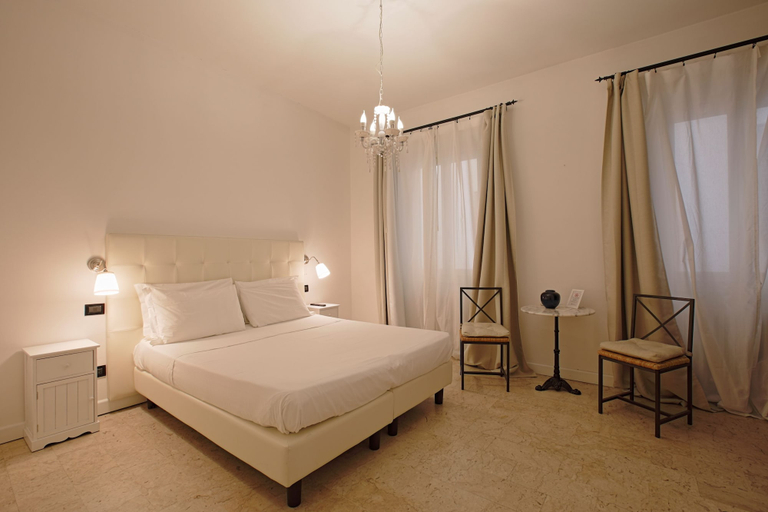 Bedroom 3, Badia Fiorentina, Florence