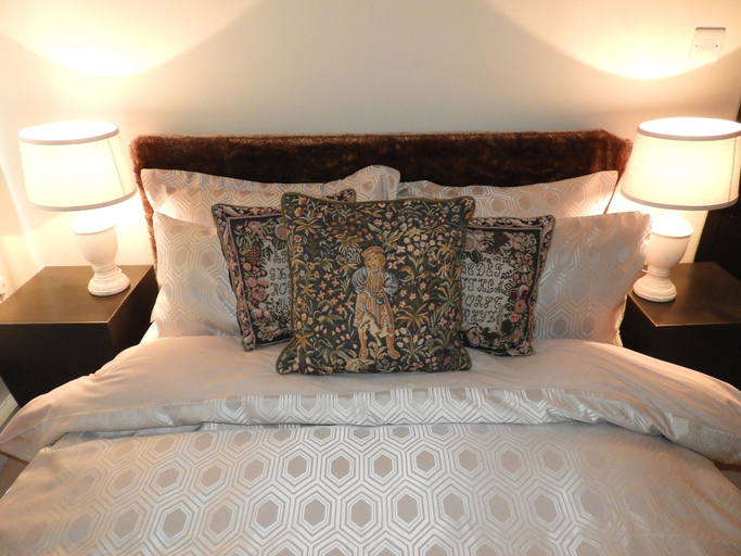 Bedroom 4, Henry VIII Cottage, Oxfordshire