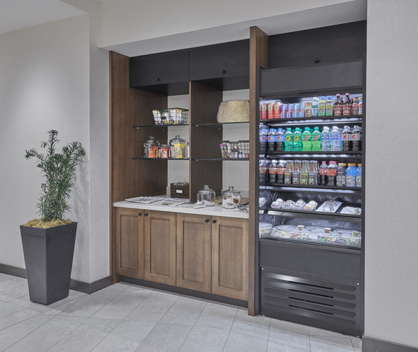 Food & Drinks 5, Hyatt Place Eugene / Oakway Center, Lane