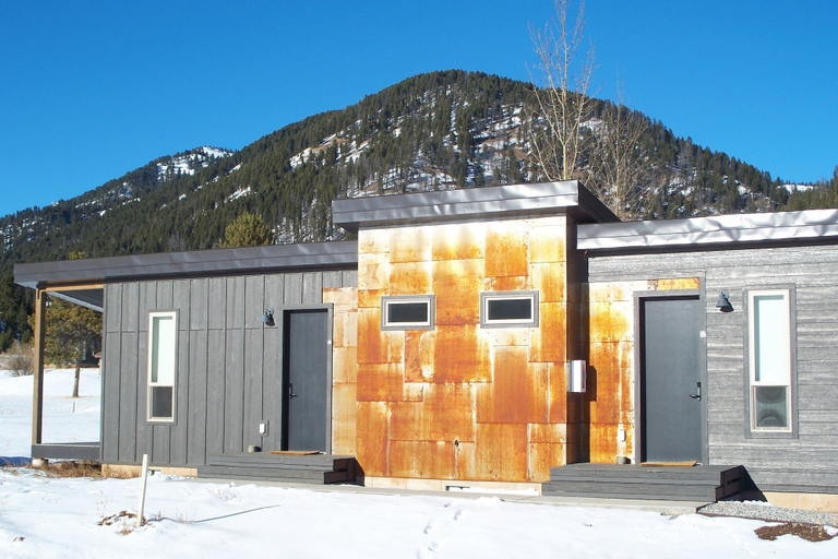 Exterior & Views 2, Terra Nova Cabins, Gallatin