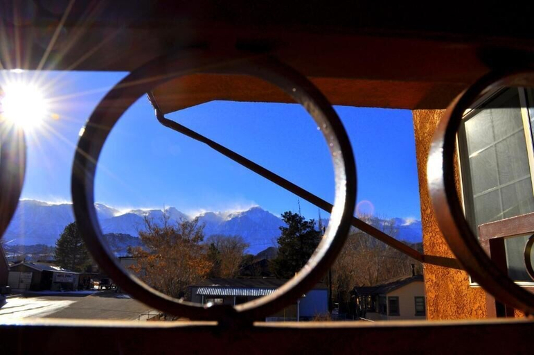 Others 4, Mt Whitney Motel, Inyo