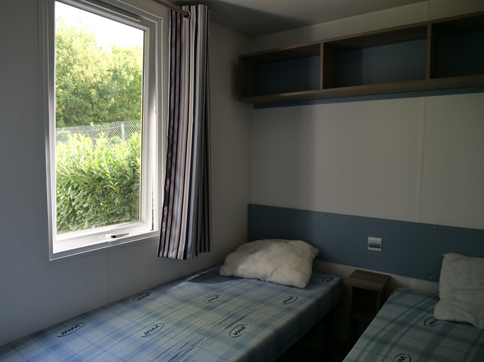 Bedroom 3, Camping L'Eau Vive, Lot