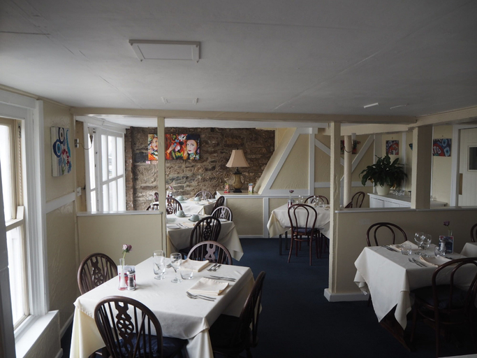 Food & Drinks 5, The Smugglers, Cornwall