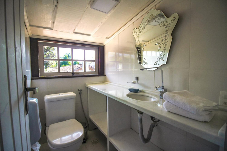 Bathroom 5, Pousada Bartholomeu, Parati