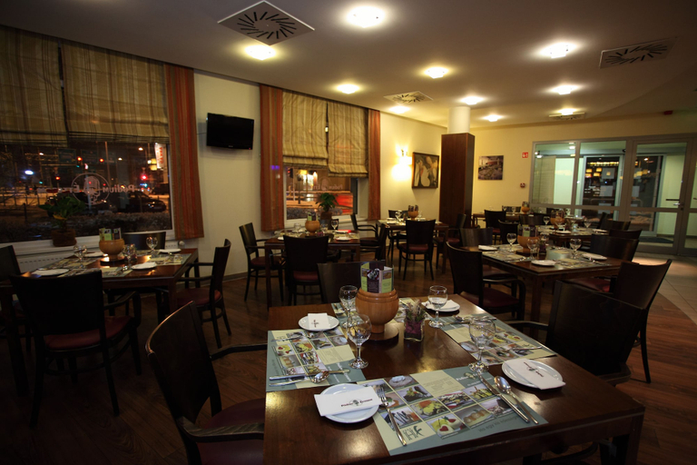 Food & Drinks 5, Famulus Hotel, Győr
