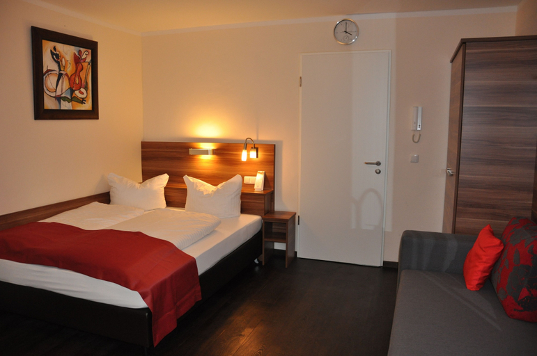 Bedroom 3, BATU Apart Hotel, München