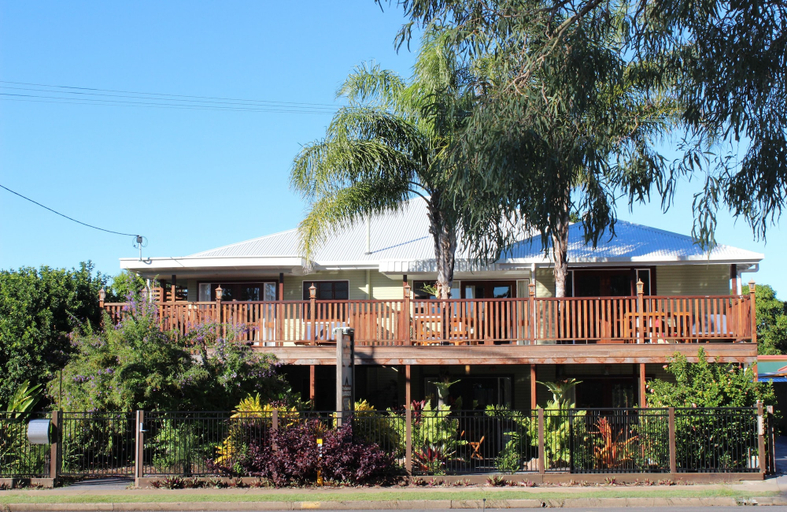 Exterior & Views 2, Five 3 Five - The Beachside Barracks, Hervey Bay - Pt A