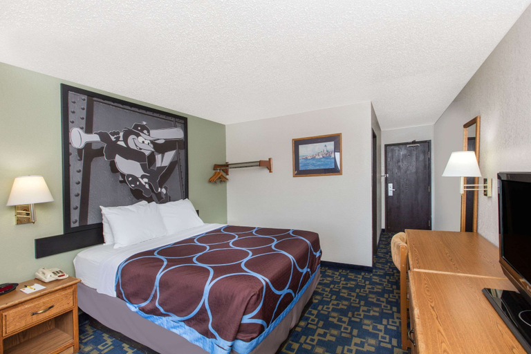 Bedroom 3, Super 8 by Wyndham Aberdeen MD, Harford