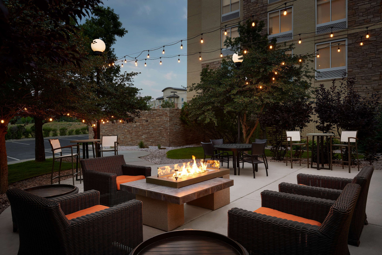 Food & Drinks 5, Hilton Garden Inn Denver South Park Meadows Area, Douglas