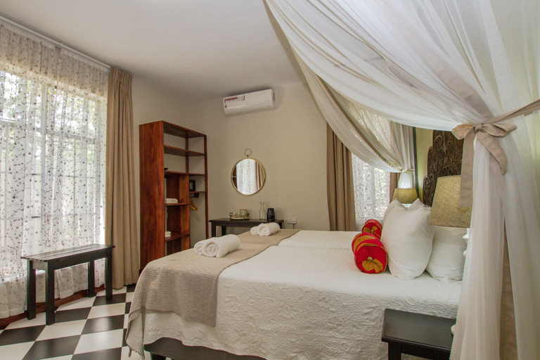 Bedroom 4, 528 Victoria Falls Guest House, Hwange