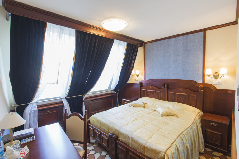 Bedroom 2, Garni Hotel, Minsk