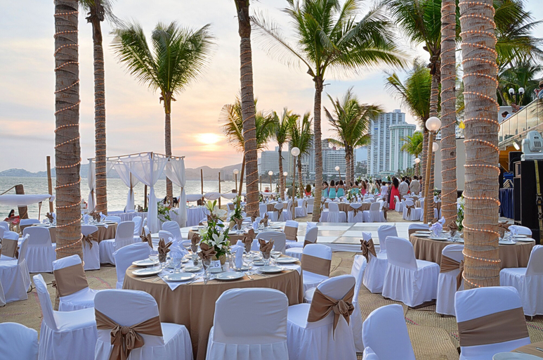 Food & Drinks 5, Copacabana Beach Hotel Acapulco, Acapulco de Juárez