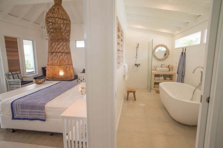 Bathroom 4, Tamanu on the Beach, Eratap