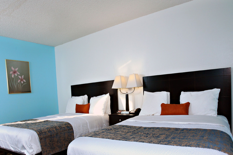 Bedroom 4, Coratel Inn & Suites By Jasper Newton, Harvey