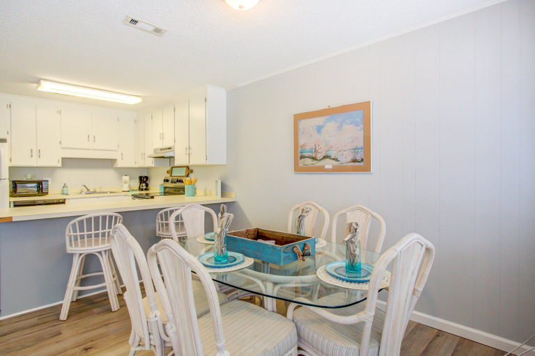 Others 4, 5508 Beach Drive by Forehand Rentals, Bay