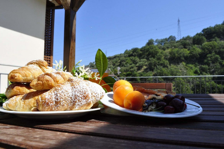 Food & Drinks 5, Borgo San Francesco, Messina