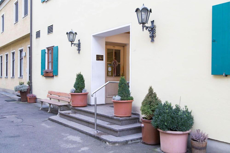 Exterior & Views 2, Gasthof Zur Sonne, Günzburg