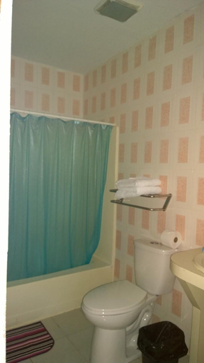Bathroom 3, Casa de Huespedes Solari, Tijuana