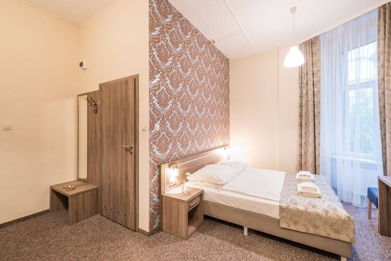 Bedroom 3, Lothus Hotel, Środa Śląska