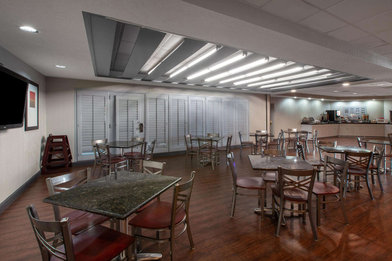 Food & Drinks 4, Wingate by Wyndham Oklahoma City/Airport, Oklahoma
