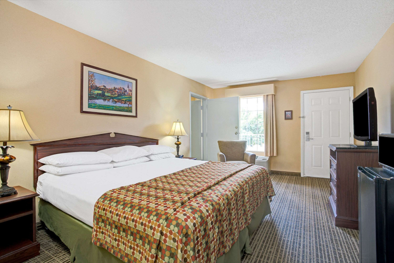 Bedroom 3, Baymont by Wyndham Smithfield, Johnston