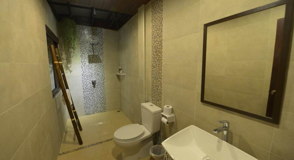 Bathroom 4, Yi's Garden Villa, Muang Chiang Mai