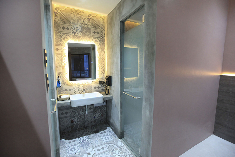 Bathroom 3, Zenvea Hotel Coron, Coron