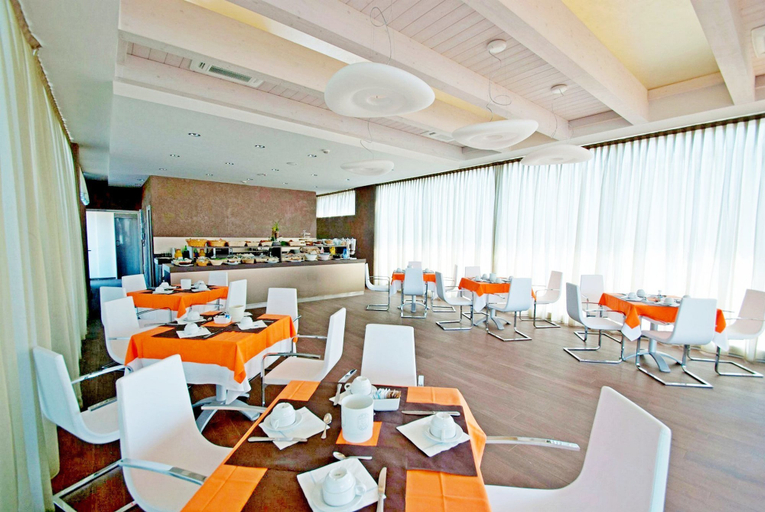 Food & Drinks 5, Hotel Carillon, Ravenna