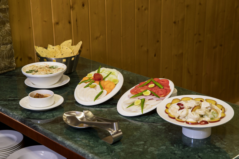 Food & Drinks 5, Regenta Inn By Riverside Manali, Kullu