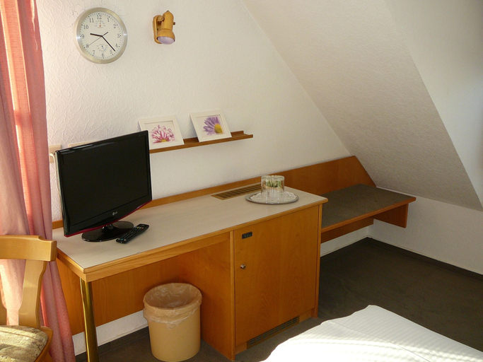 Bedroom 3, Hotel Garni Schmid, Neu-Ulm