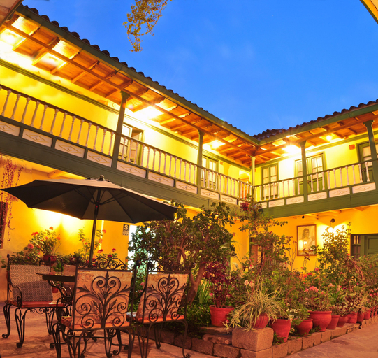 Exterior & Views