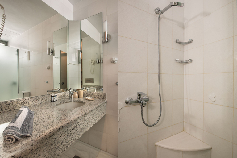 Bathroom 5, Melagrana, South Aegean