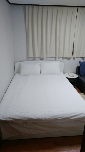 Bedroom 2, Myeongdong Cozy Skyline, Jung