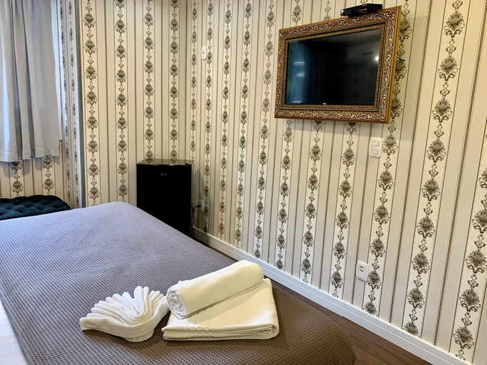 Bedroom 3, Eleganz Hostel & Suites, Gramado