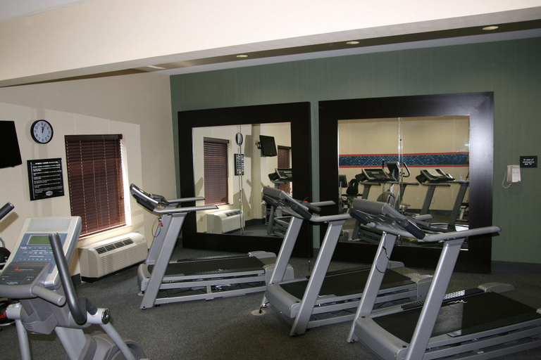 Others 4, Hampton Inn & Suites West Point, Clay
