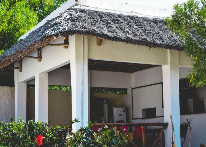 Exterior & Views, Ocean Breeze Airbnb, Kaskazini 'A'