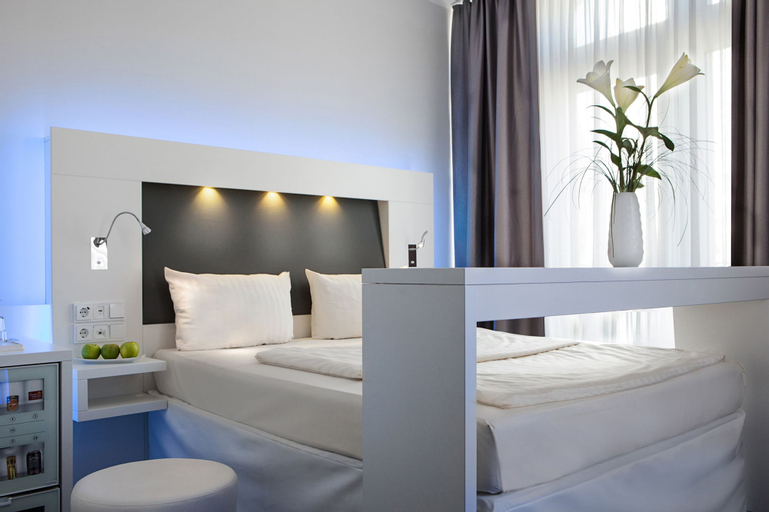 Bedroom 30