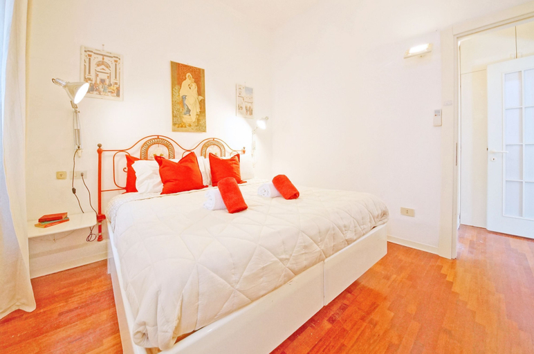 Room 5, DolceVita Apartments N. 241, Venezia