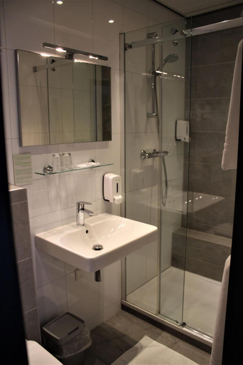 Bathroom 5, Hotel de Jonge Heertjes, Aalsmeer