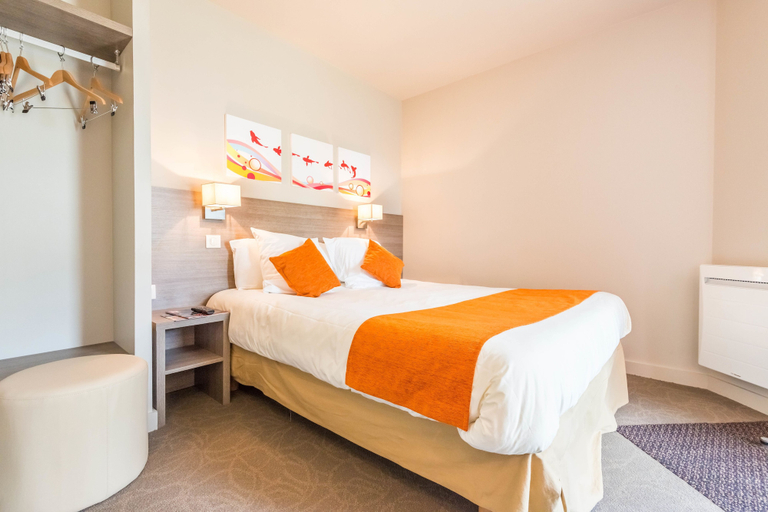 Bedroom 4, Kyriad Annemasse - Genève, Haute-Savoie